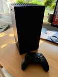 Xbox Series X – stan jak nowy, 1 pad