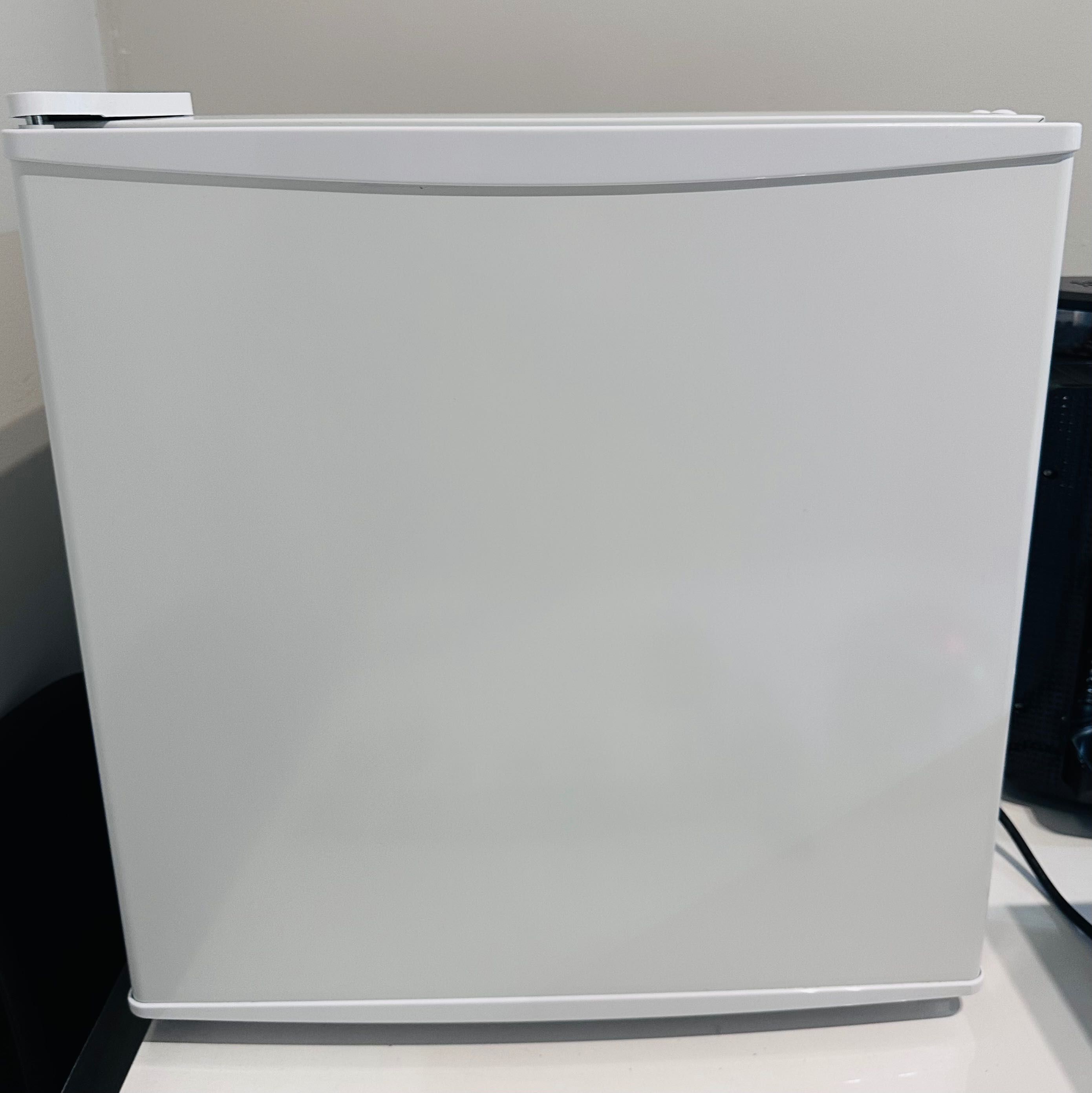 Lodówka IKEA - TILLREDA wolnostojąca 43l