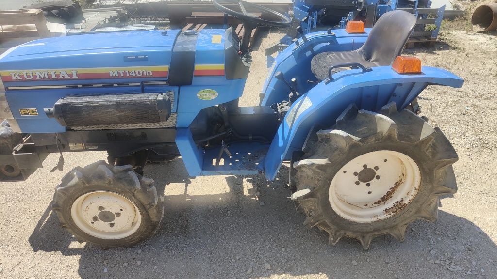 Trator Mitsubishi kumiai 1401d