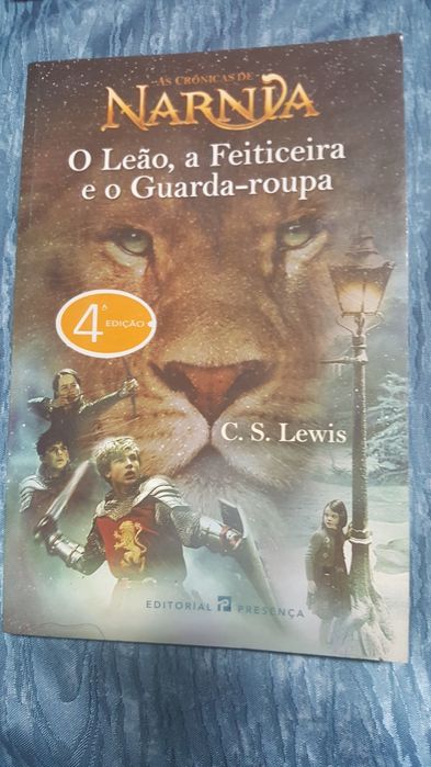 Livros juvenis como novos