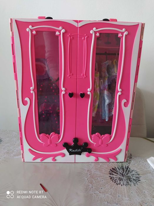 Шафа для барбі, барбі, одяг