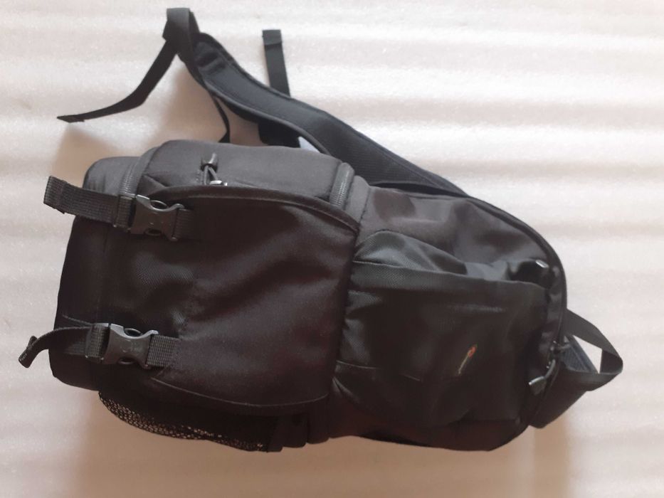 Mochila Lowpro Fastpack 100