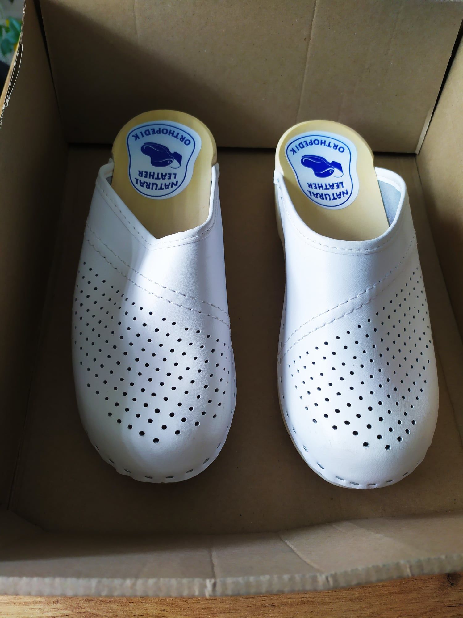 Buty medyczne chodaki damskie 37