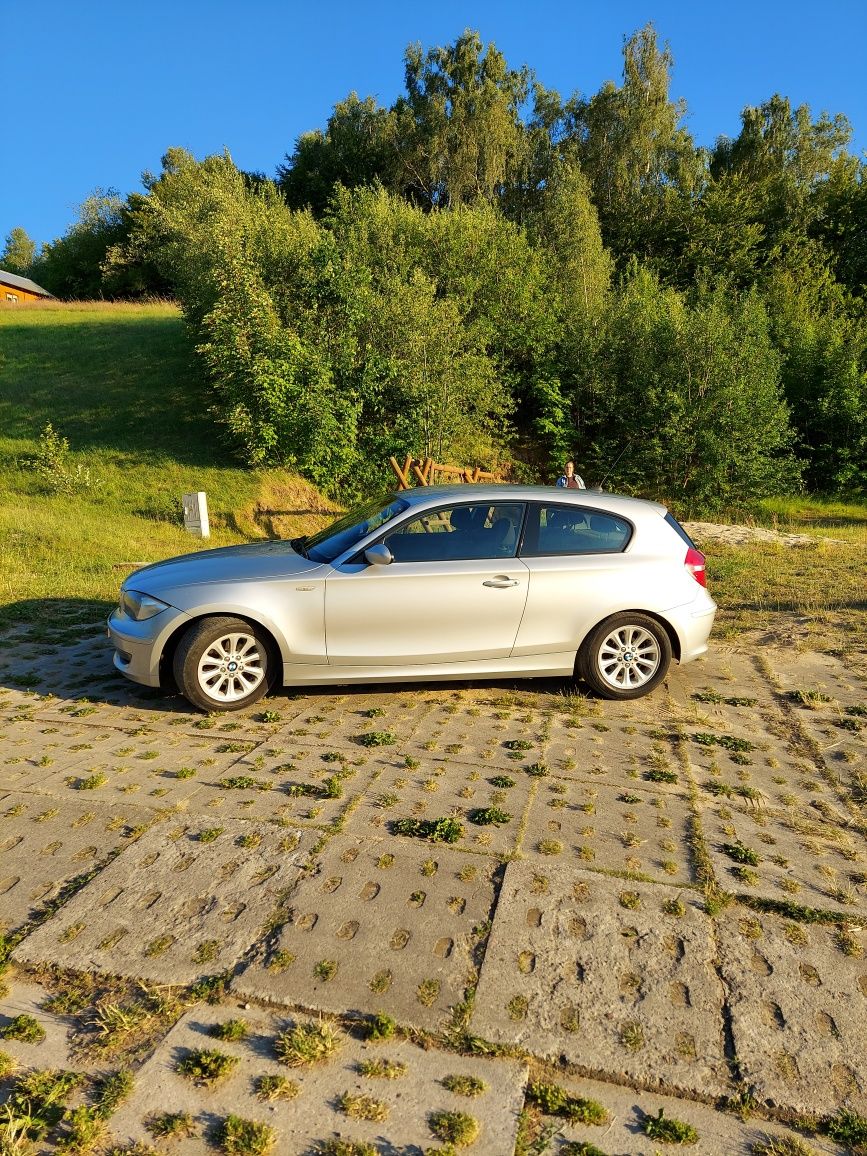 Bmw 118i seria 1 e81 PDC uszanowane