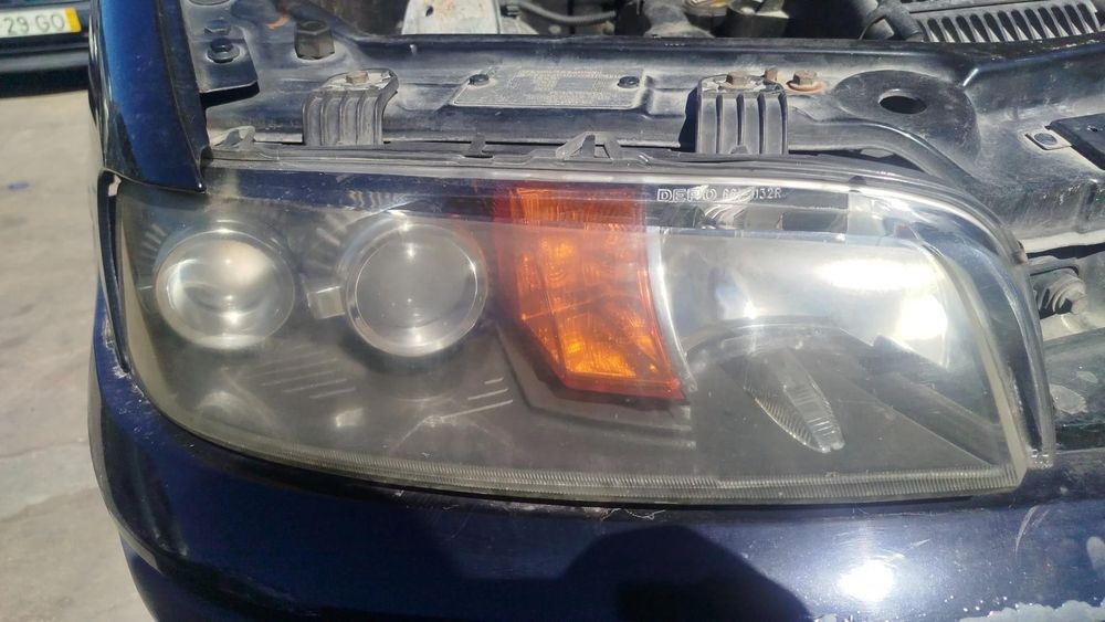 Ótica / farol direita FIAT Punto (188_)