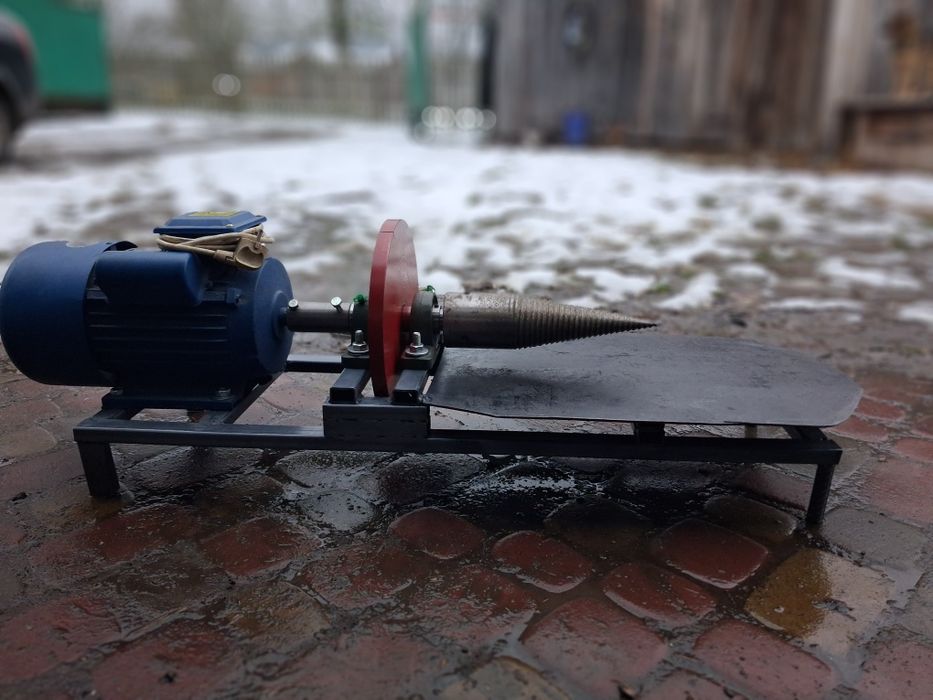 Продається дровокол 220в 4кв