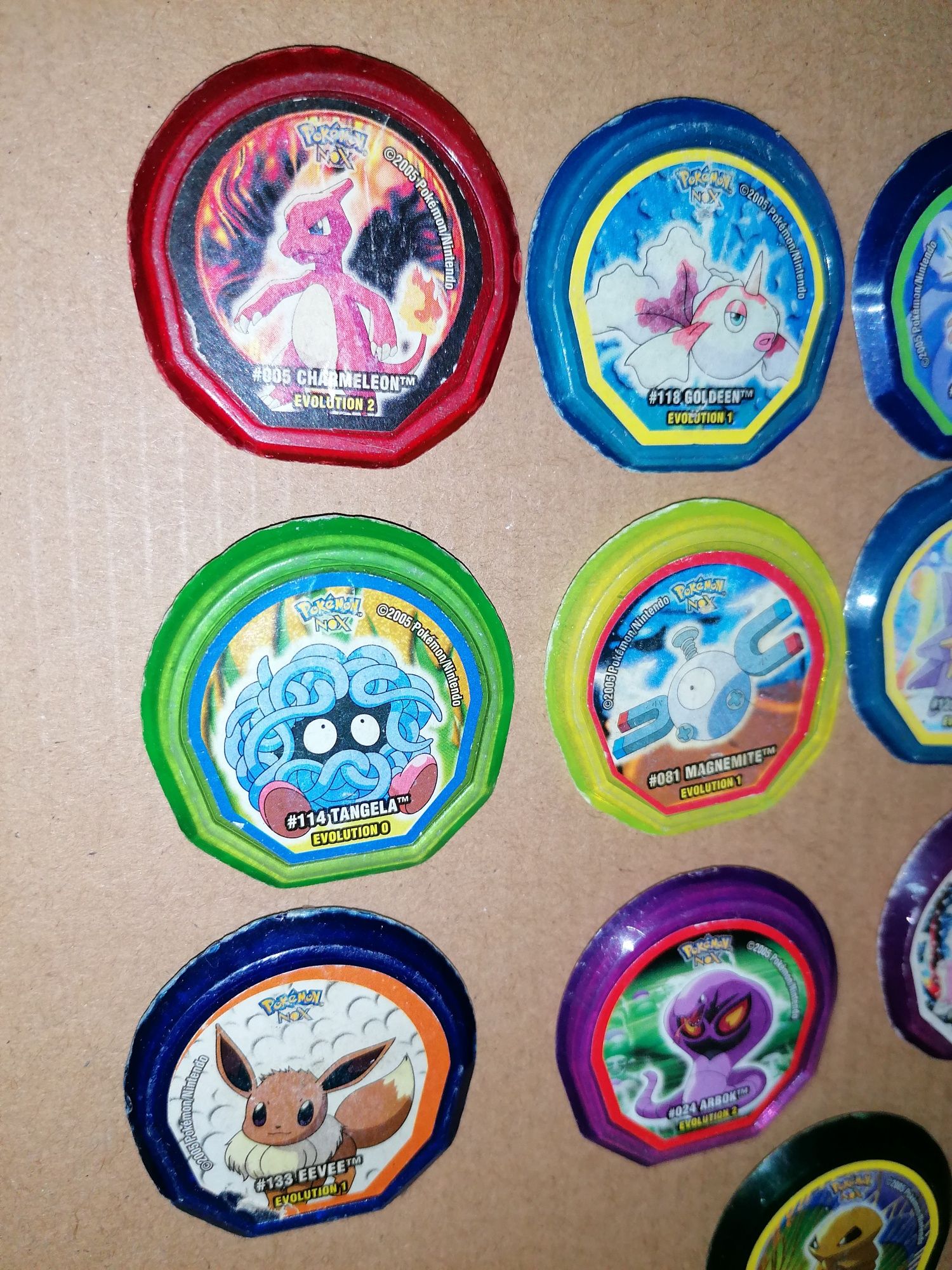 Tazos e Poquemons : vários