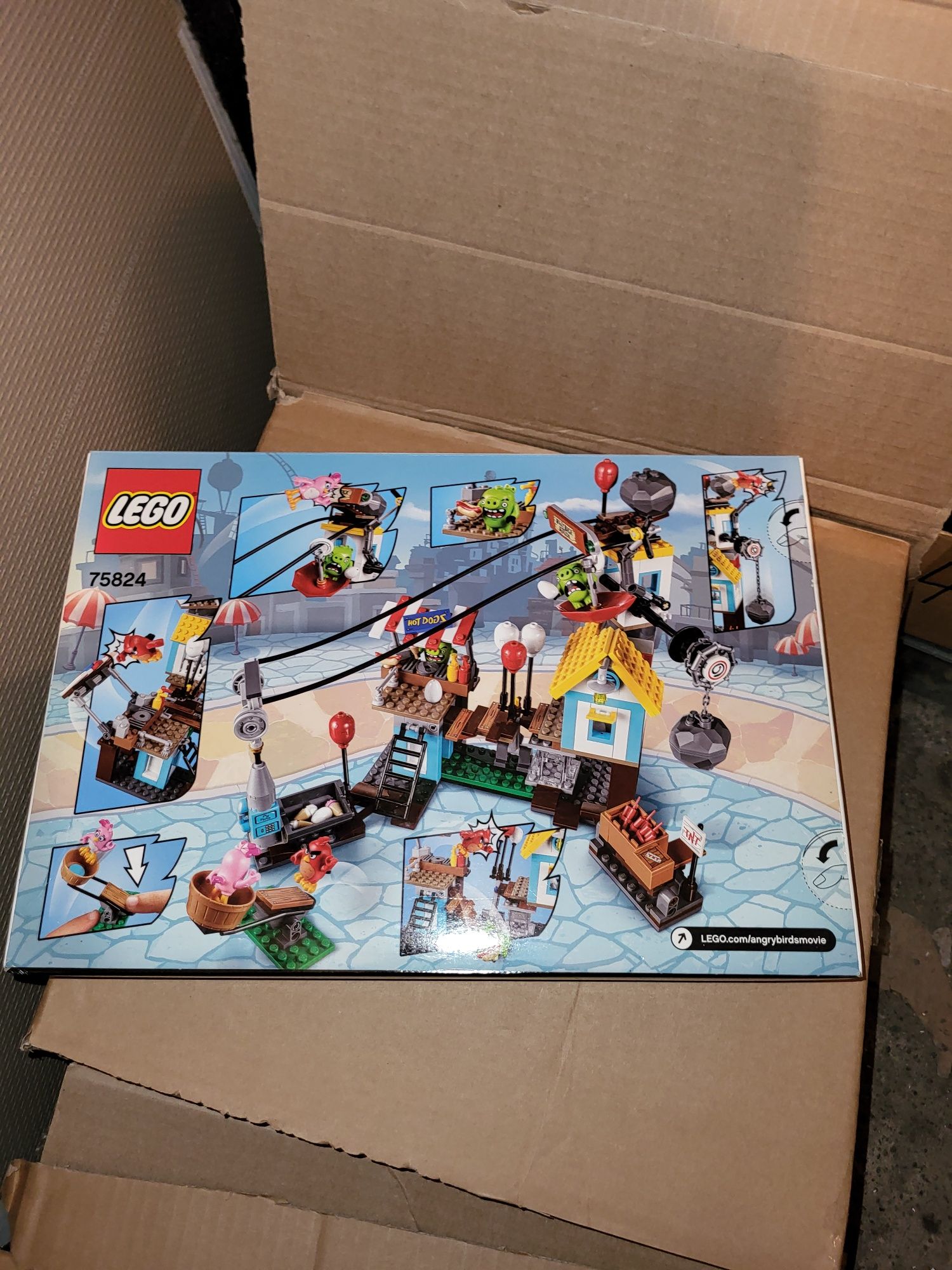 Nowe Lego 75824 Angry Birds Pig City Teardown