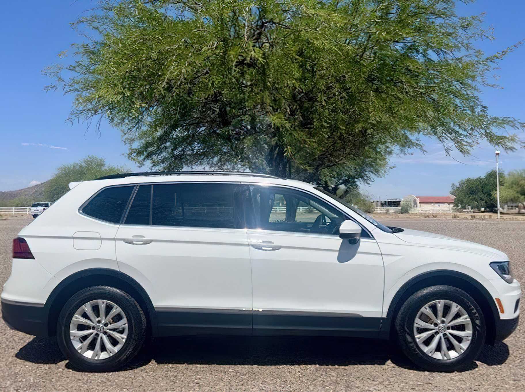 Volkswagen Tiguan TSI      2018