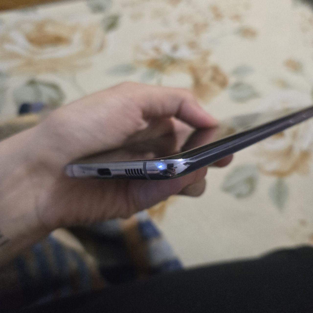 Продам Samsung s 20 plus bts edition 8/128