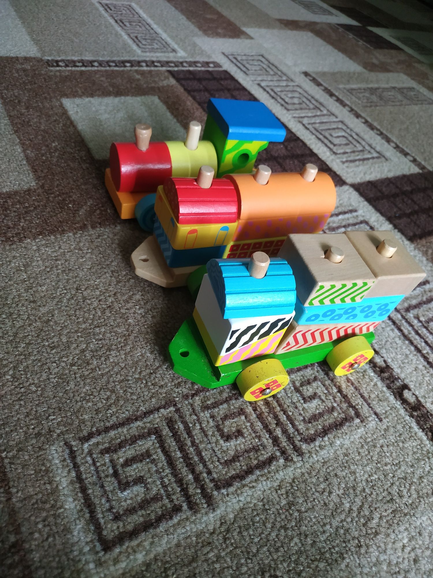 Іграшка дерев'яна паровозик поїзд  дерев'яні кубики игрушка фігури