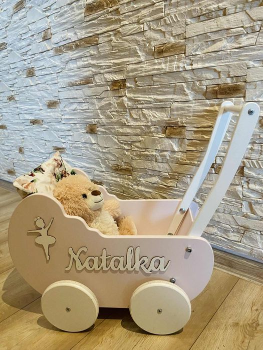 Wózek drewniany pchacz z imieniem Natalia
