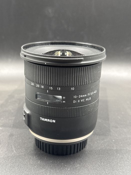 Lente Tamron 10-24mm F/3.5-4.5 Di II VC HLD