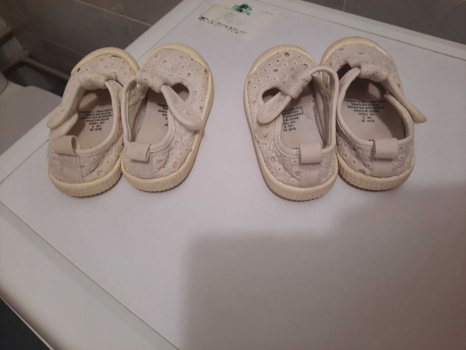 Макасини h&m розмір 22, ( устілка 13.5)