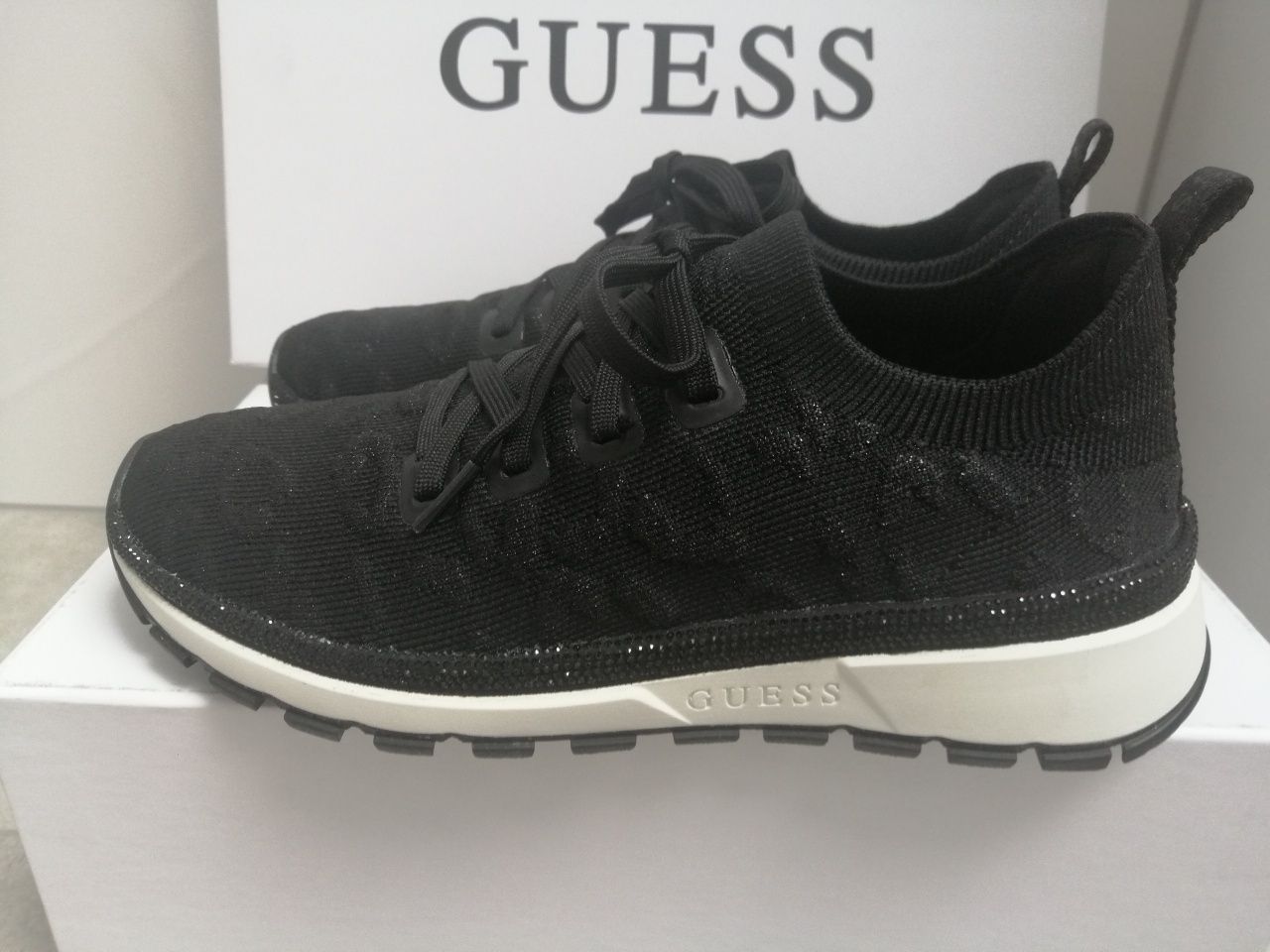 Buty Guess sneakersy