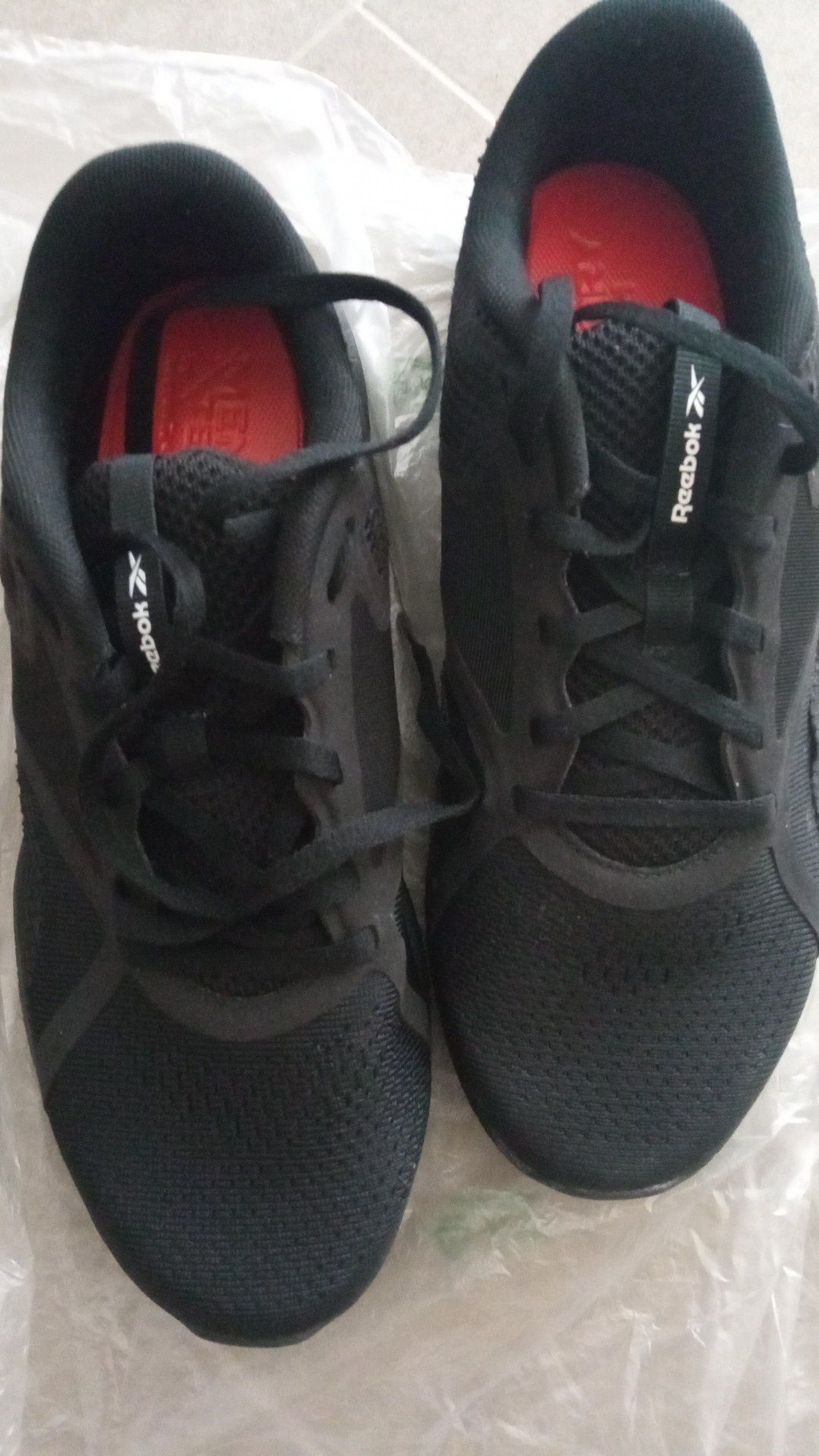 Tênis Reebok NR 38 em bom estado