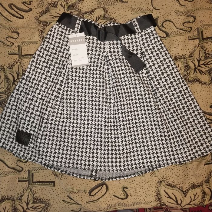 Спідниця чорно біла