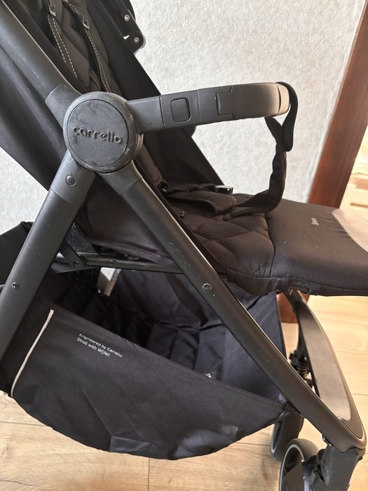 Прогулянкова коляска Carrello Bravo