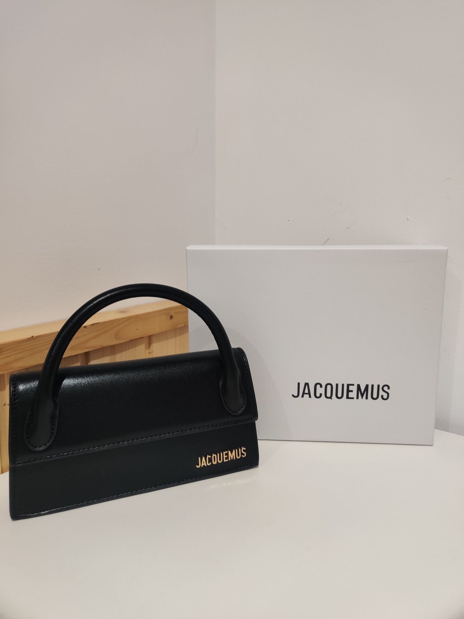 Bolsa preta Jacquemus