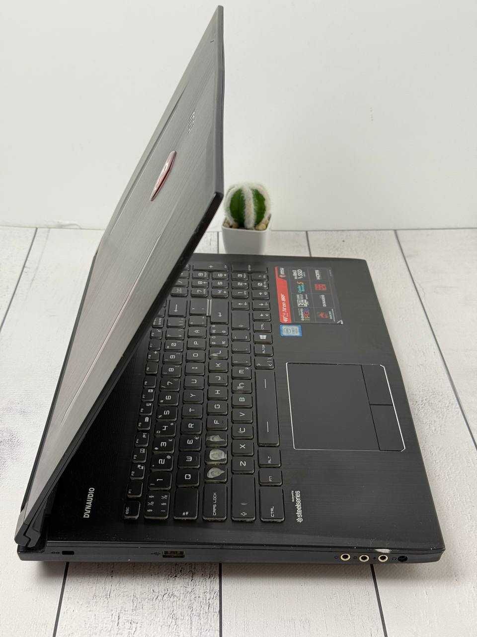 MSI GT63 Titan 8RF i7-9750H  GTX 1070 8gb 16ram ddr4 ssd 512 120Hz