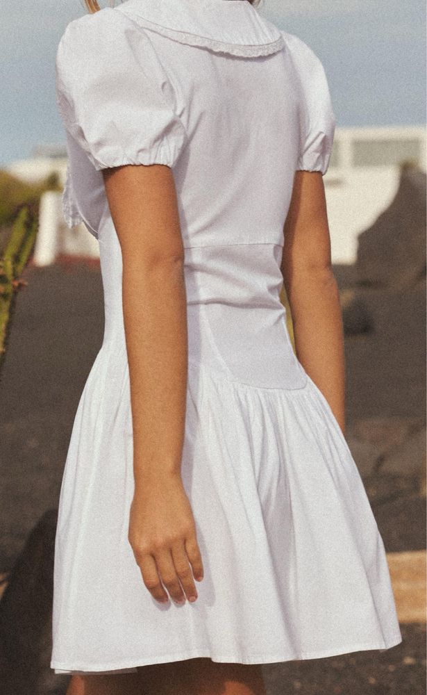 нова ніжна сукня zara