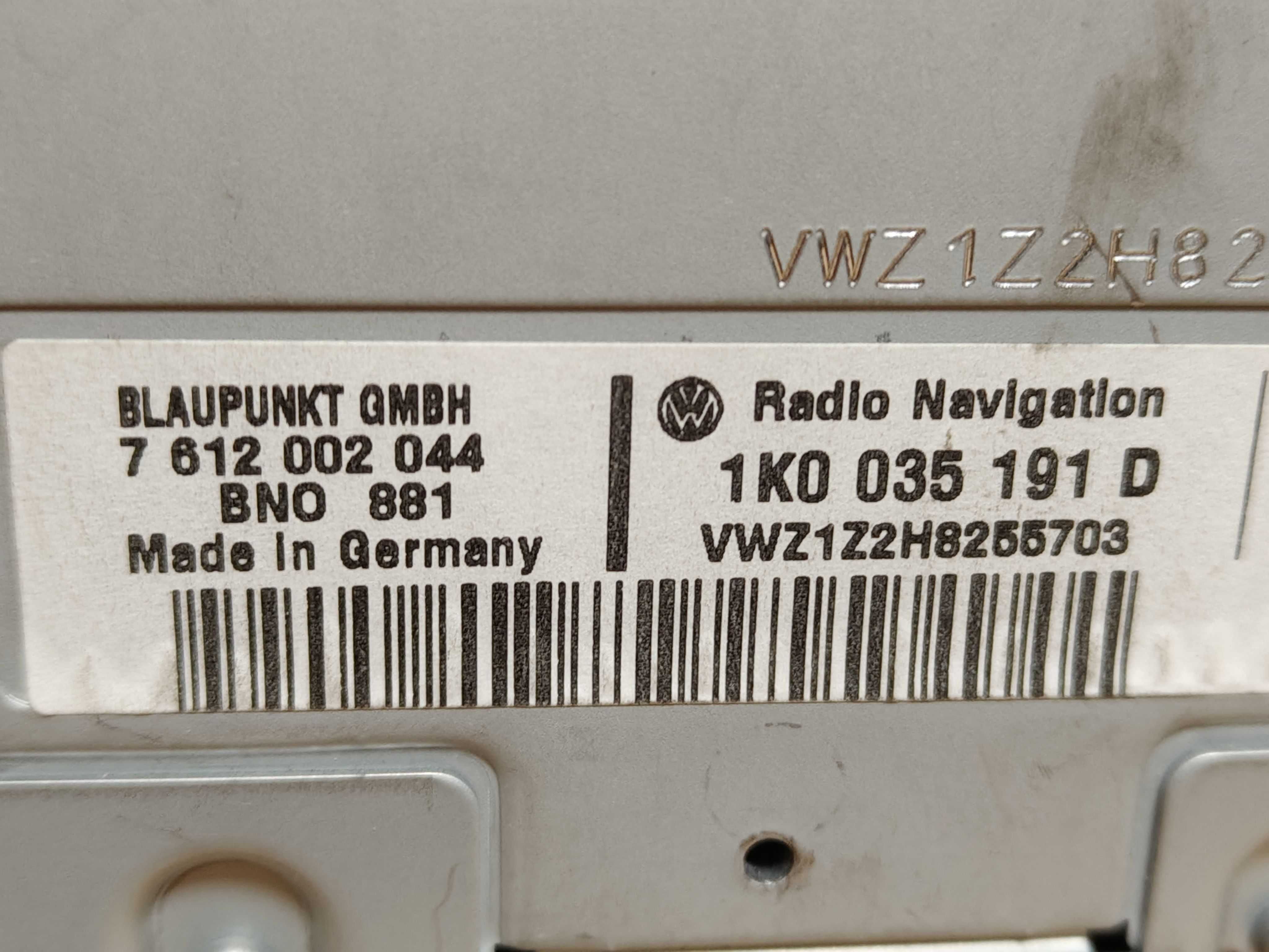Radio VW RNS 300 Golf 5 Passat B6 Touran Caddy Eos z kodem