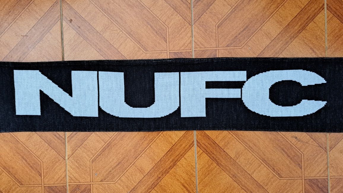 Cachecóis duplos do Newcastle United FC