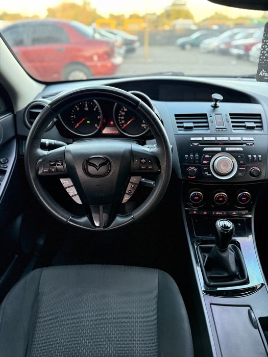 Mazda 3. 1.6TDi