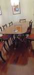 Mesa de jantar antiga, estilo inglês com 8 cadeiras