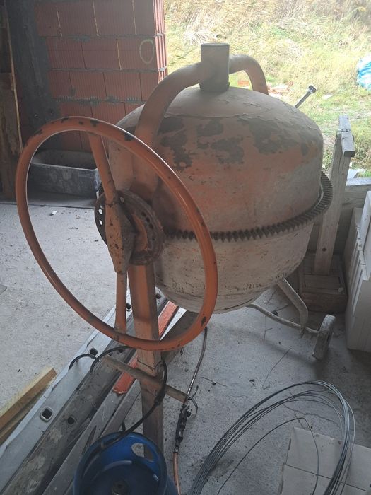 Sprzedam betoniarkę