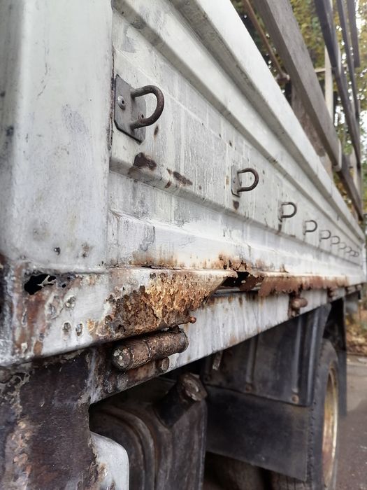 Бортрвой кузов 330х181 с рамой под тент