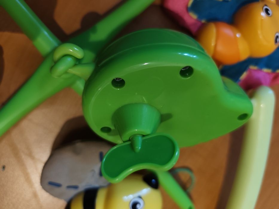 Mobile de Berço com música infantil a corda