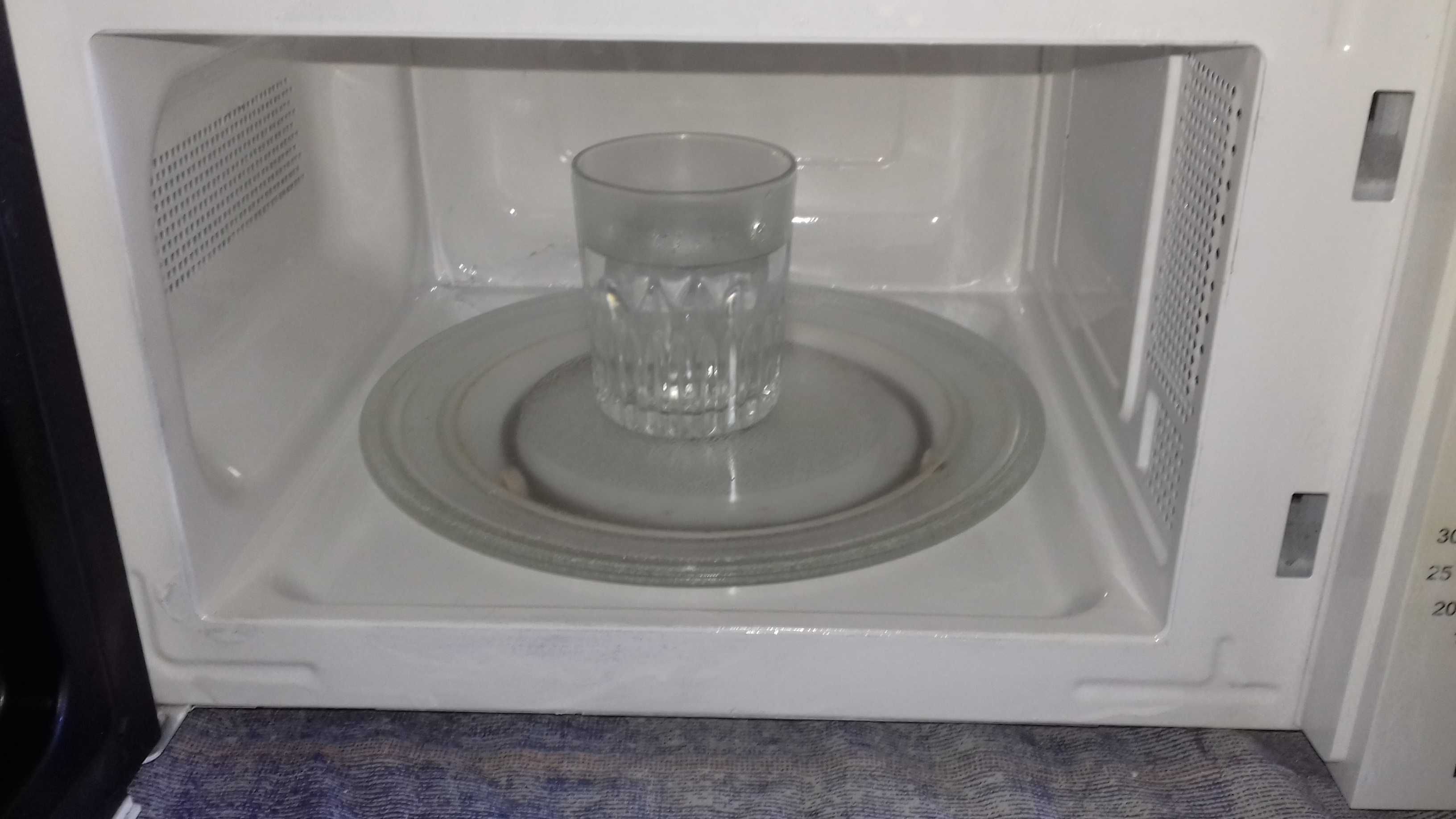 vendo microondas marca kunft a funcionar