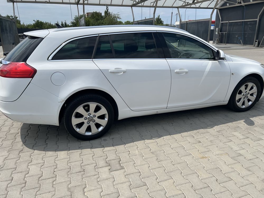 Продам Opel Insignia