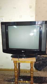 Телевізор LG (21FK2RG) б/у 2011р. В доброму стані - 900грн.