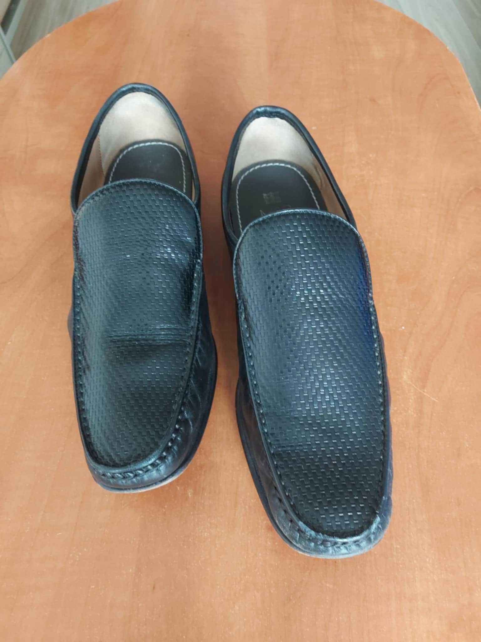 Czarne mokasyny męskie ze skóry marka M&S rozmiar 44/29cm