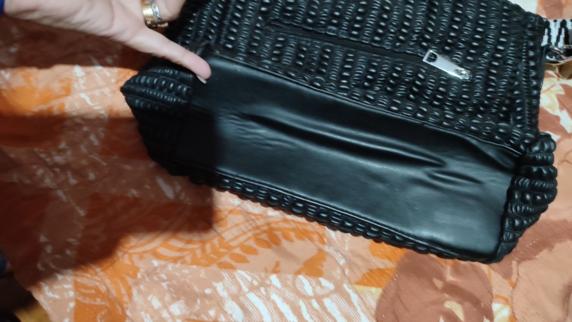 Malas variadas sem marca