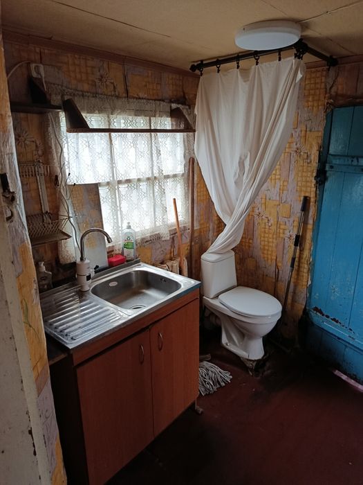 Продам будинок в м. Берестин