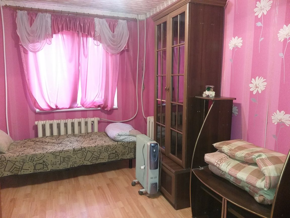 Посуточно, Соцгород возле Цирка, 2х.комн ул.Соборности д.41, есть чеки