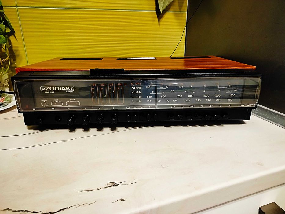 Do sprzedania Zodiak dss 402  -- UKF - 87,5 - 108 MHz