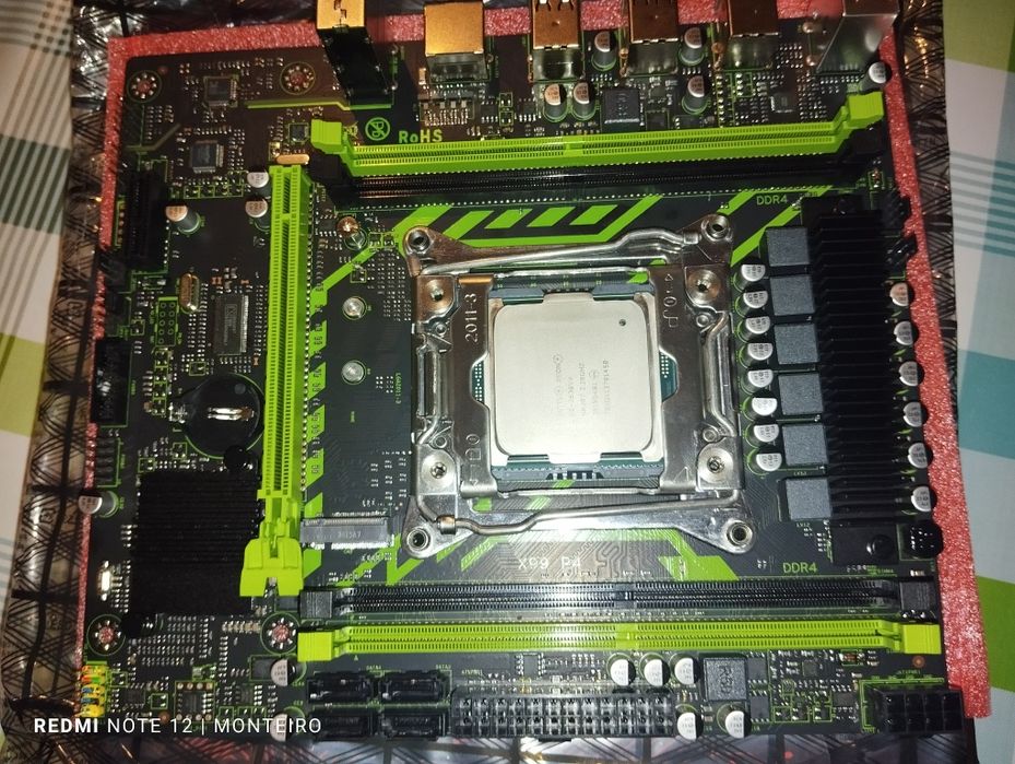 Placa mãe + processador