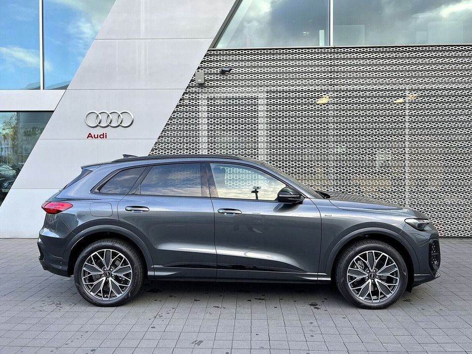 Audi Q5 Cena katalogowa: 348 380,00 zł