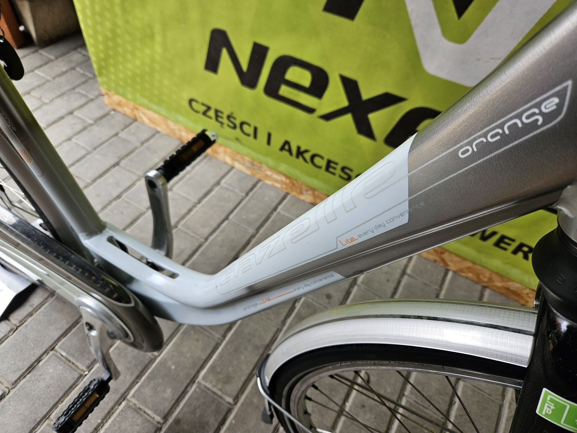 GAZELLE ORANGE używany rower damski holenderski NEXUS 7 koła 28
