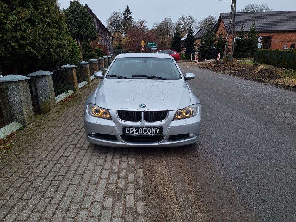 BMW e90 320i Skóry Xenon Pdc Opłacony