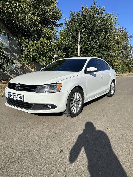 Volkswagen Jetta 2014 1.8 tsi комплектация SEL