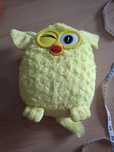 Żółta maskotka Furby