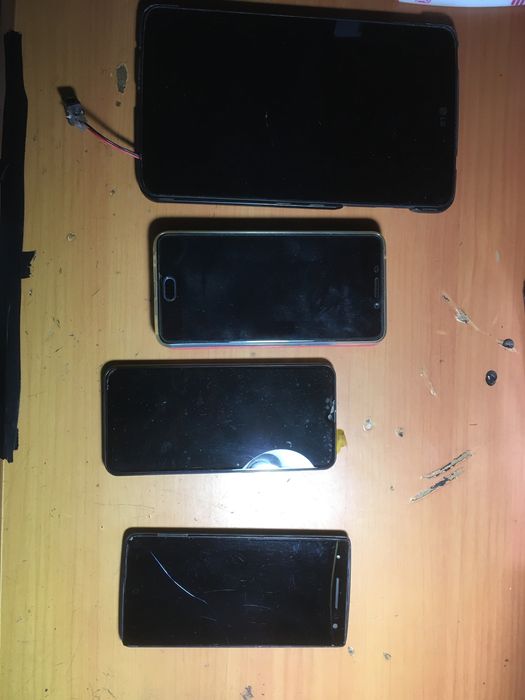 Лот смарфонов и планшетов