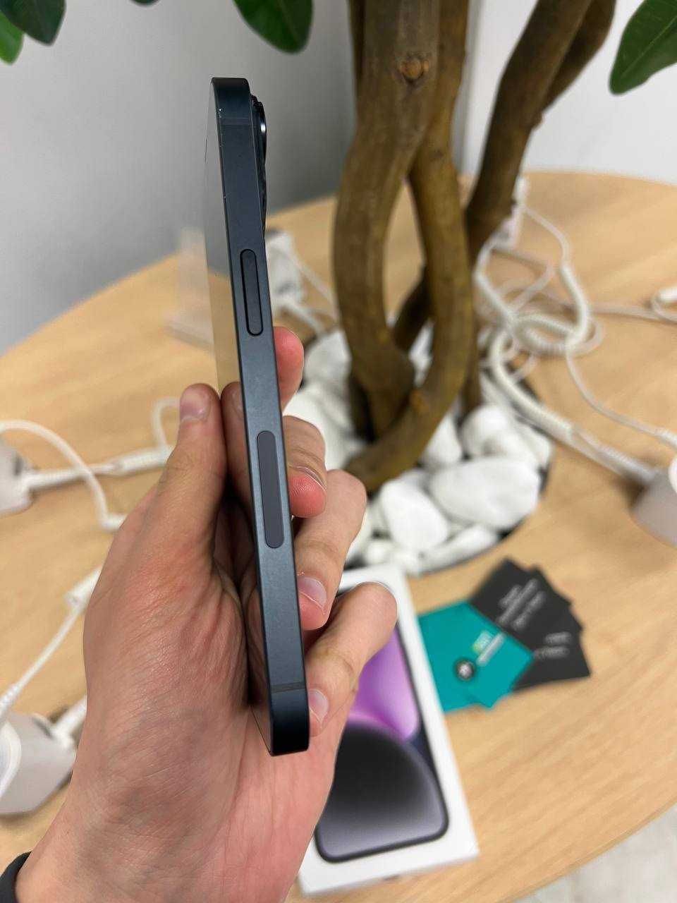 iPhone 14 128 gb Neverlok ESIM ПОВНИЙ комплект