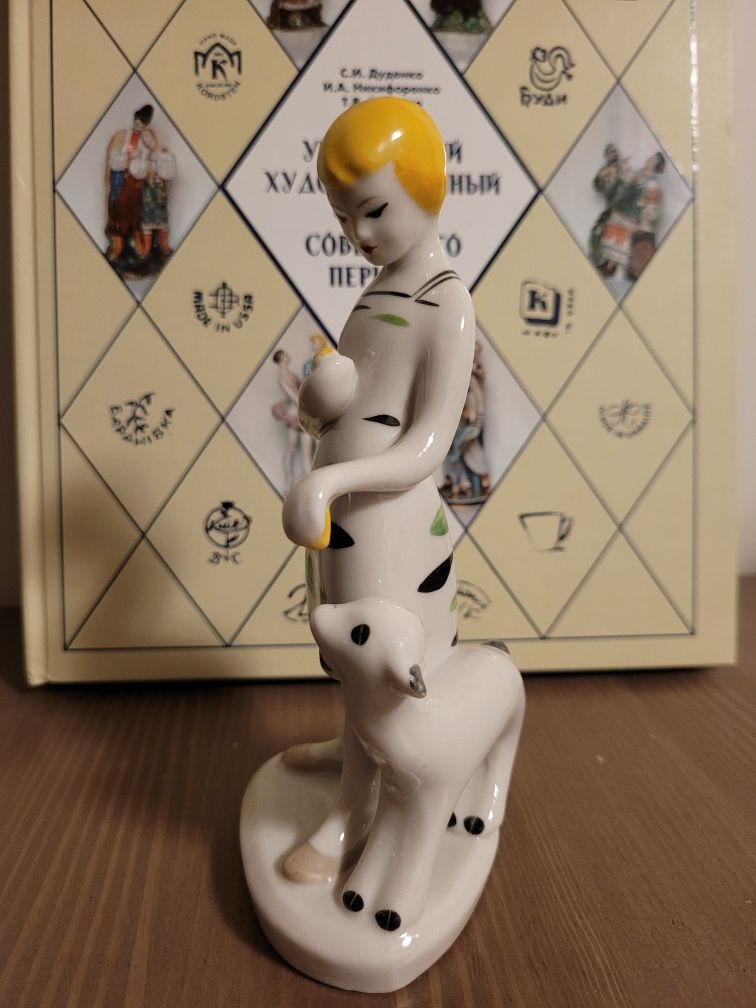 Figurka porcelanowa Połonne ZSRR Ukraina