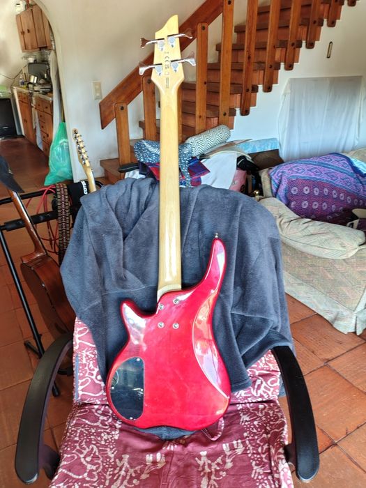 Guitarra baixo shortscale Gear4music , 3/4 Chicago Trans red